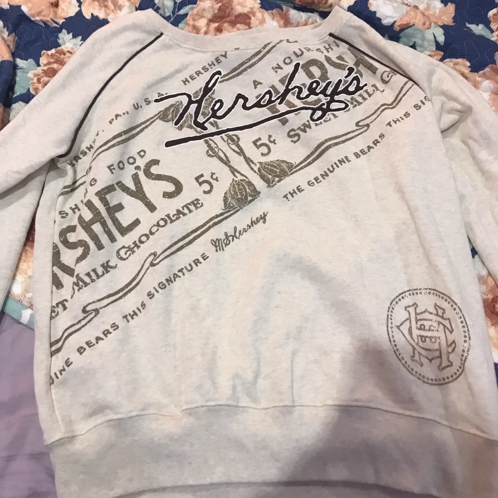 NWT HERSHEY’S PULLOVER